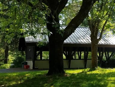 Group shelter 4