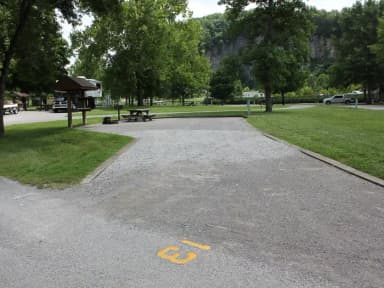 Loop LBRA · Site 13 at Long Branch (Center Hill Lake)
