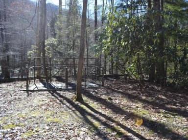 Round Bottom Horse Camp 5-Equestrian Non-Electric Stalls