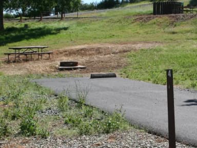 Acorn Sites 1-35 · Site 004 at Tuttletown Recreation Area