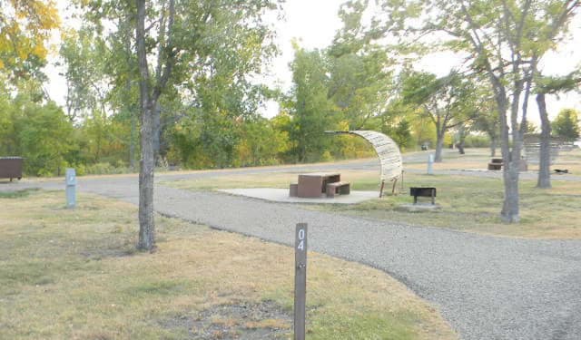 Lower Loop Sites 1-12 singles · Site 04 at Left Tailrace