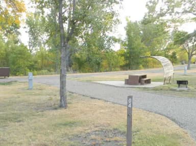 Lower Loop Sites 1-12 singles · Site 04 at Left Tailrace