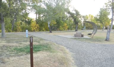 Lower Loop Sites 1-12 singles · Site 07 at Left Tailrace