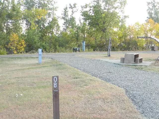 Lower Loop Sites 1-12 singles · Site 08 at Left Tailrace