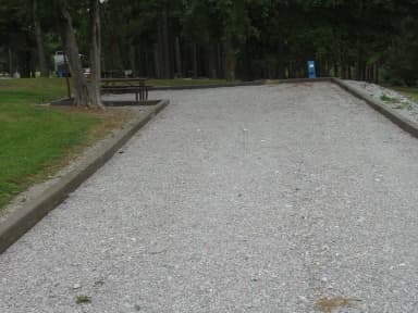 B011
