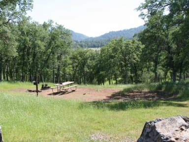 Manzanita Sites 70-93 · Site 072 at Tuttletown Recreation Area