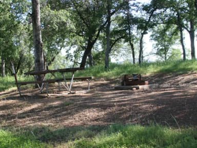 Chamise Sites 126-144 · Site 130 at Tuttletown Recreation Area