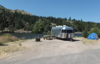 Site 019 at Riverside Campground