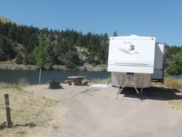 Riverside Campground - Campsite 20