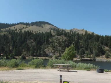 Riverside Campground - Campsite 22