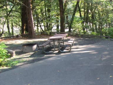43' long parking spur