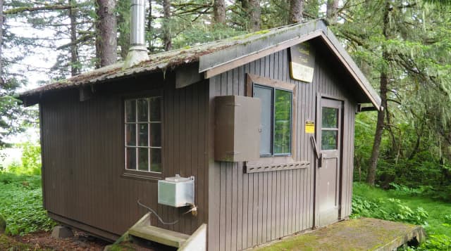 GUT ISLAND 2 CABIN