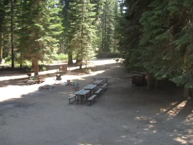 Group A, 11 parking spaces, 3 food storage boxes