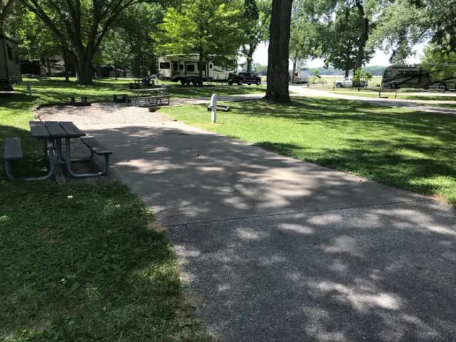 Fisherman's Corner Site 25