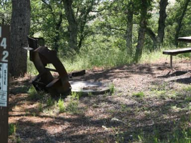 Chamise Sites 126-144 · Site 142 at Tuttletown Recreation Area