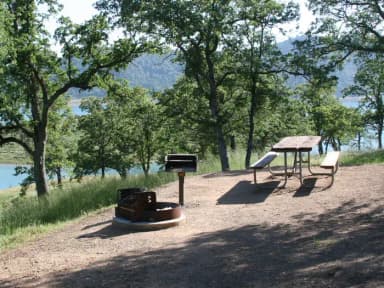 Chamise Sites 145-161 · Site 159 at Tuttletown Recreation Area