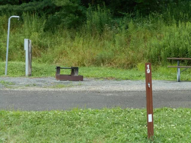 Loop KNOL · Site 19 at Tompkins