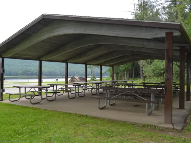 Site Maple at Surry Mountain Lake Beach
