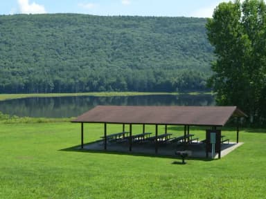 Site Aspen at Surry Mountain Lake Beach