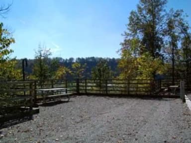 Loop FCRE · Site 22 at Fishing Creek Campground