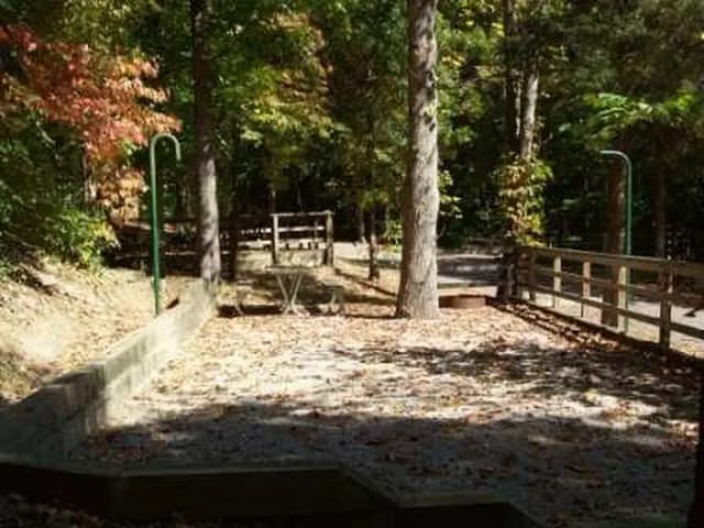 Loop FCRE · Site 34 at Fishing Creek Campground