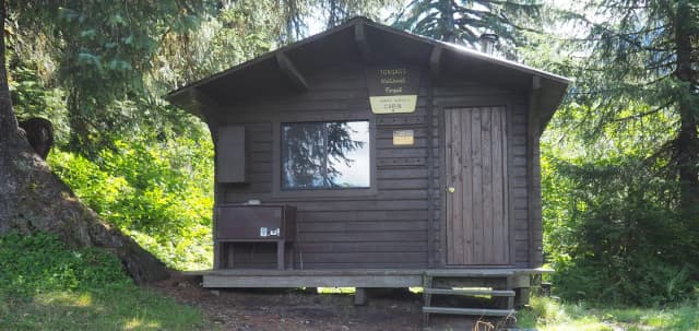 SHAKES SLOUGH 1 CABIN