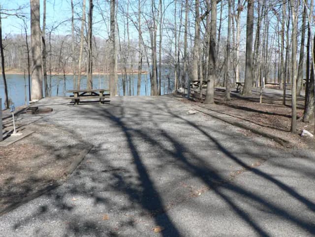 Fisherman's Row · Site 028 at Canal