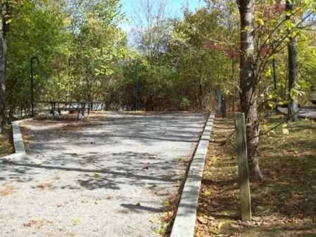 Loop KEND · Site 033 at Kendall Campground