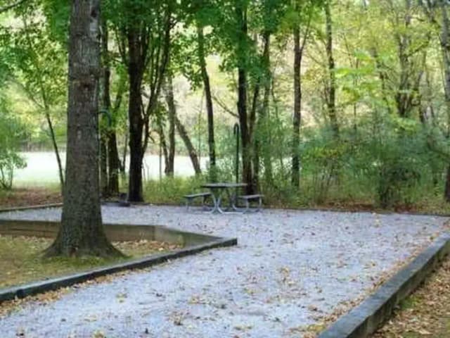 Loop KEND · Site 071 at Kendall Campground