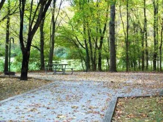 Loop KEND · Site 060 at Kendall Campground