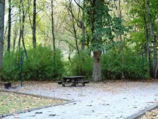 Loop KEND · Site 055 at Kendall Campground