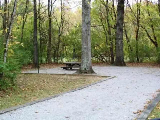 Loop KEND · Site 049 at Kendall Campground