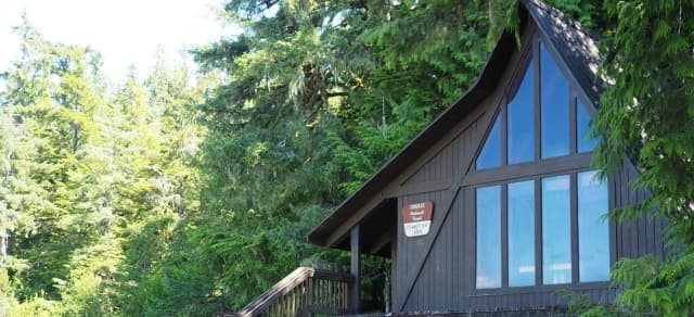 STEAMER BAY CABIN