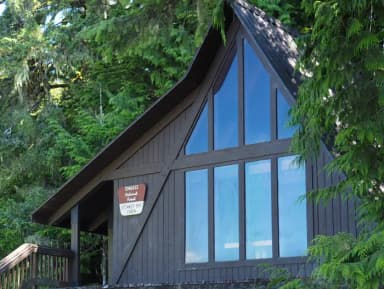 STEAMER BAY CABIN