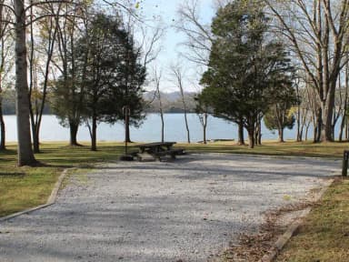 Loop LAKE · Site 063 at Defeated Creek Park