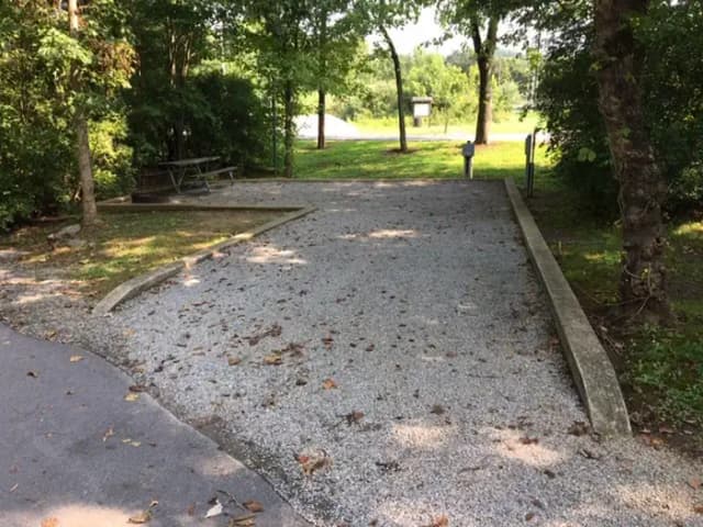 Loop KEND · Site 002 at Kendall Campground