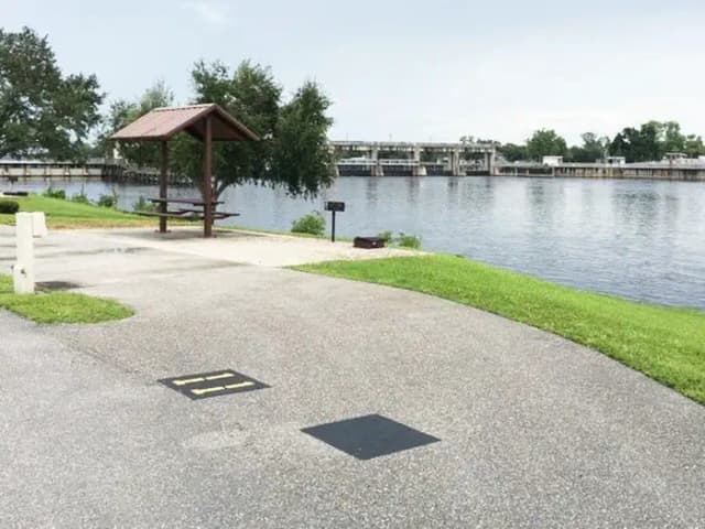 RV Campsite #11 Pullthrough Site