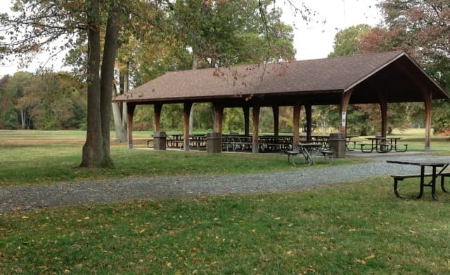 Area D Picnic Shelter at Fort Hunt Park
