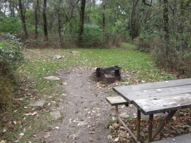 Site G189 with Picnic Table and Fire Pit