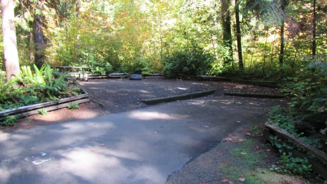 Parking spur with small tent area