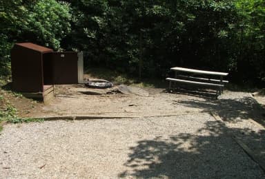 C Loop Site 12 - Tent Nonelectric Picnic Table