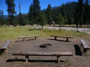 HOT SPRINGS-fire ring