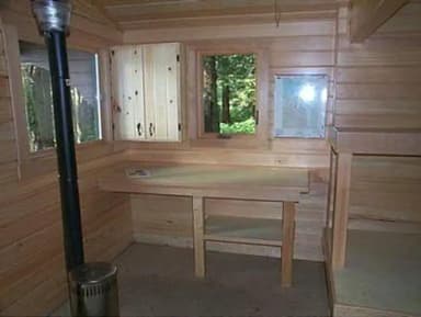 YOUNG LAKE (NORTH) CABIN1