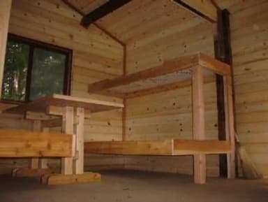 ADMIRALTY COVE CABIN Interior