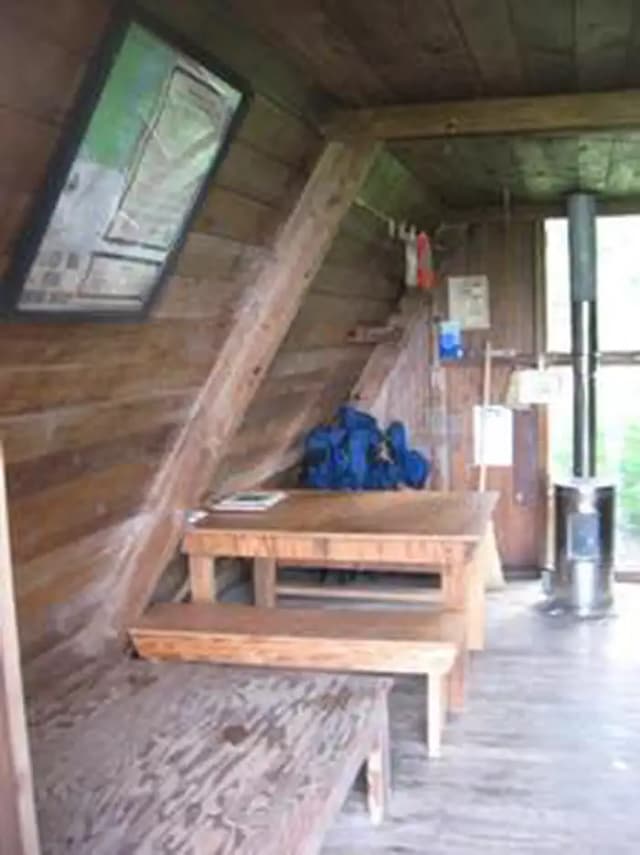 DEVILS ELBOW CABIN4