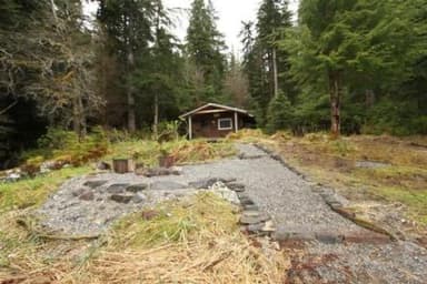 CASCADE CREEK CABIN1