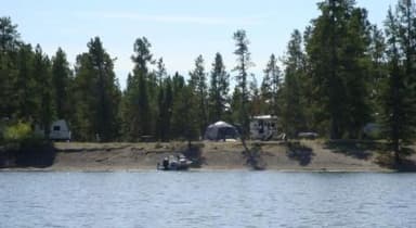 LONESOMEHURST CAMPGROUND - Hebgen Lake, boat, RV's and tent