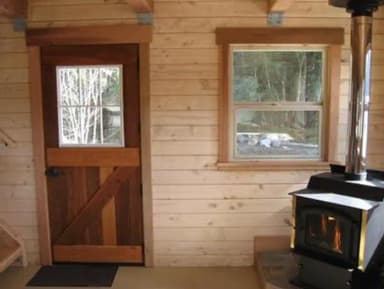 Eight Fathom Cabin
