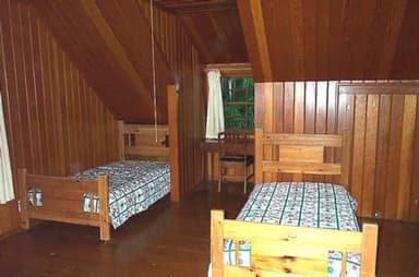 CLACKAMAS LAKE HISTORIC CABIN