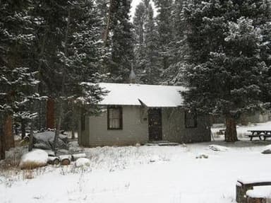 SEEDHOUSE GUARD STATION